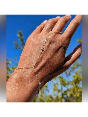Diamond Hand Chain Bracelet Q306